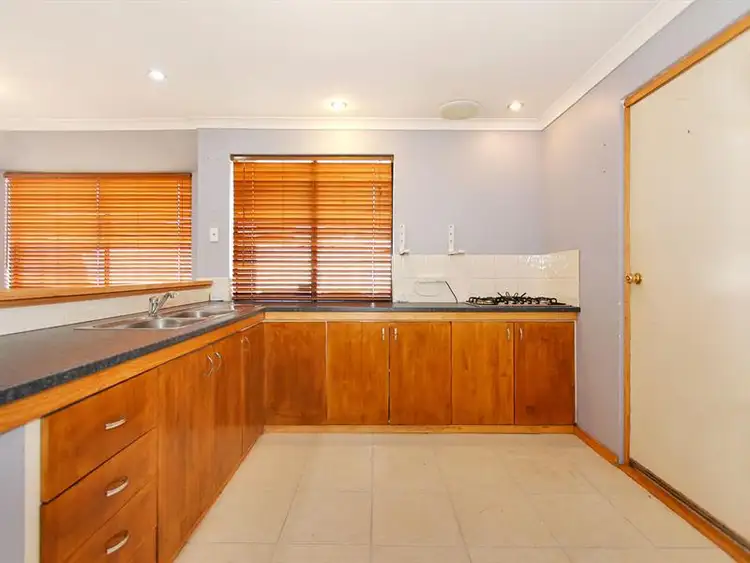 Fifth view of Homely house listing, 15 Romani Ct, Lockridge WA