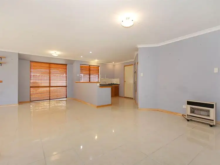 Seventh view of Homely house listing, 15 Romani Ct, Lockridge WA