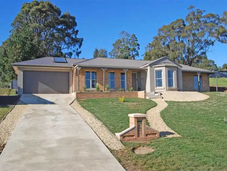 5 Swift Rse, Brown Hill VIC