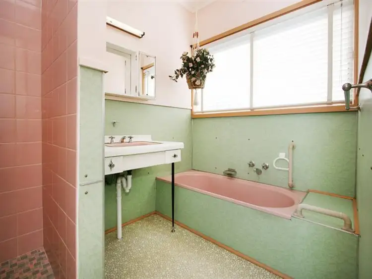 Fifth view of Homely house listing, 10 Gladstone St, Lilydale VIC