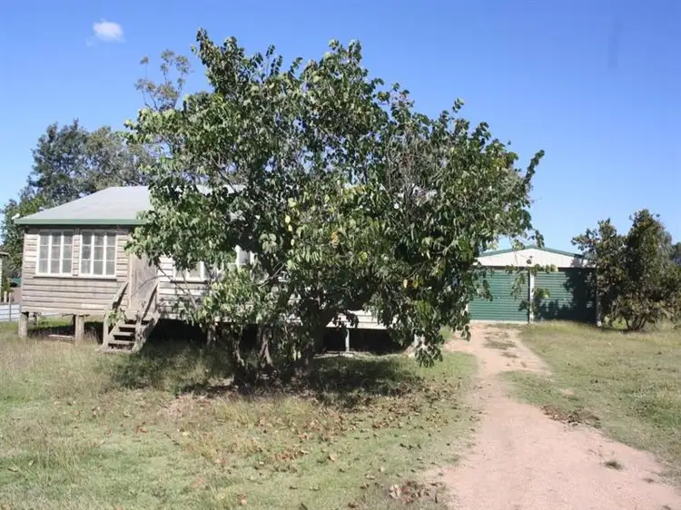 Second view of Homely house listing, 6 Stuart-Russell St, Mundubbera QLD