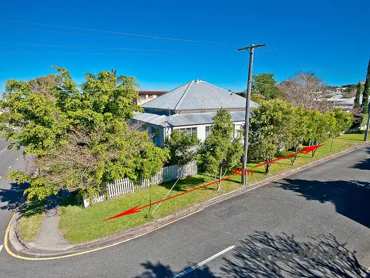 36 McLennan St, Windsor QLD
