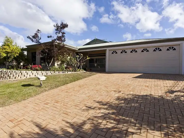 Second view of Homely house listing, 3 Enlie Lane, Warnbro WA