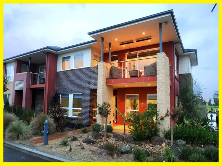2 Dunk Cres, Bonbeach VIC