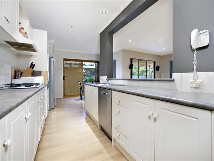 Sixth view of Homely house listing, 5 Osprey Ct, Flagstaff Hill SA