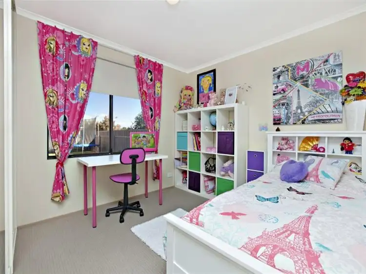 Sixth view of Homely house listing, 8 Claridge Ct, Huntfield Heights SA