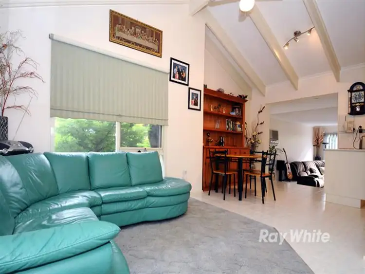 Fifth view of Homely house listing, 5 Kemp Ct, Rowville VIC