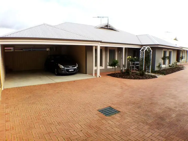 4/3 Cusworth St, Glen Iris WA