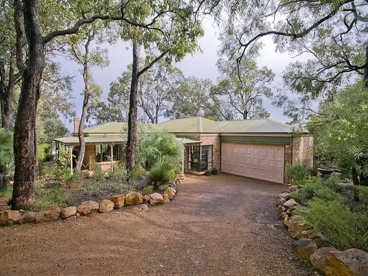 20 Lookout Rd, Kalamunda WA