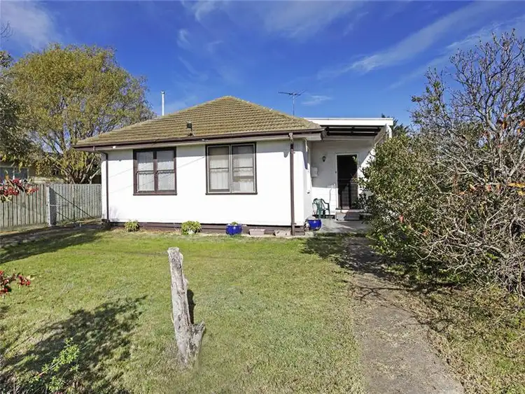 17 Dove St, Norlane VIC