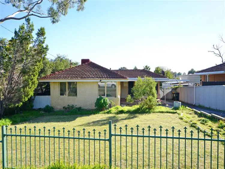 23 Harford Way, Girrawheen WA