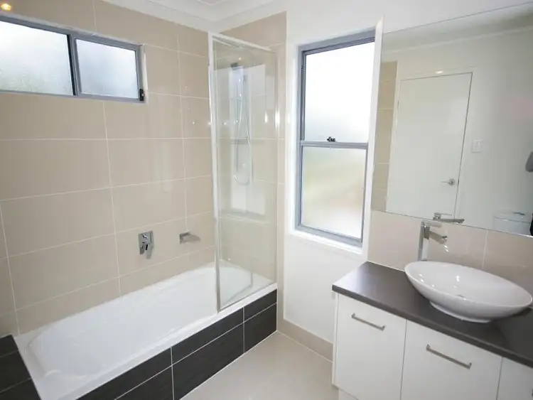 Fifth view of Homely unit listing, 1and2 / 4 Willow Rd, Redbank Plains QLD