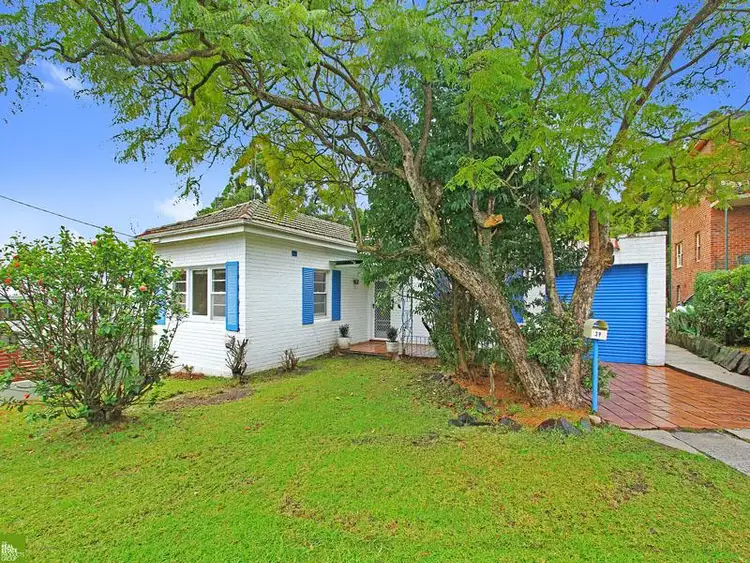 39 Woodlawn Ave, Mangerton NSW