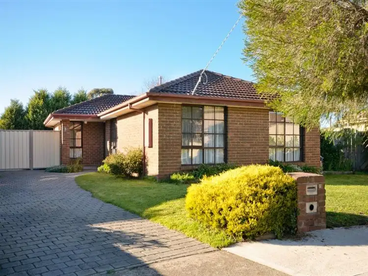 Main view of Homely house listing, 8 Ottery Ct, Craigieburn VIC