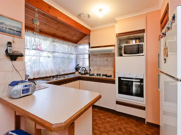 Third view of Homely house listing, 8 Ottery Ct, Craigieburn VIC