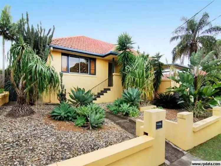 66 Twelfth Aveue, Kedron QLD