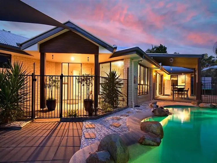 6 Lee Cl, Albany Creek QLD