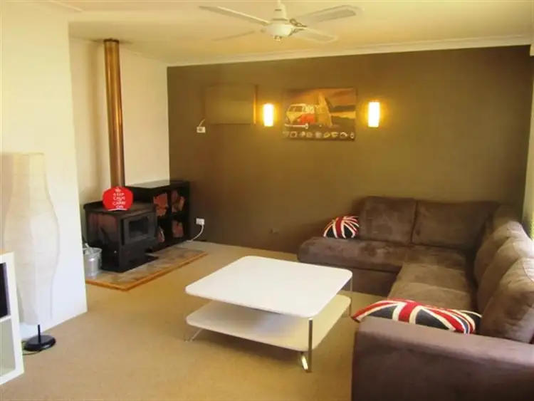 Sixth view of Homely house listing, 5 Loep Ct, Parmelia WA