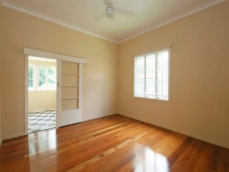 Fifth view of Homely house listing, 124 Morehead Ave, Norman Park QLD