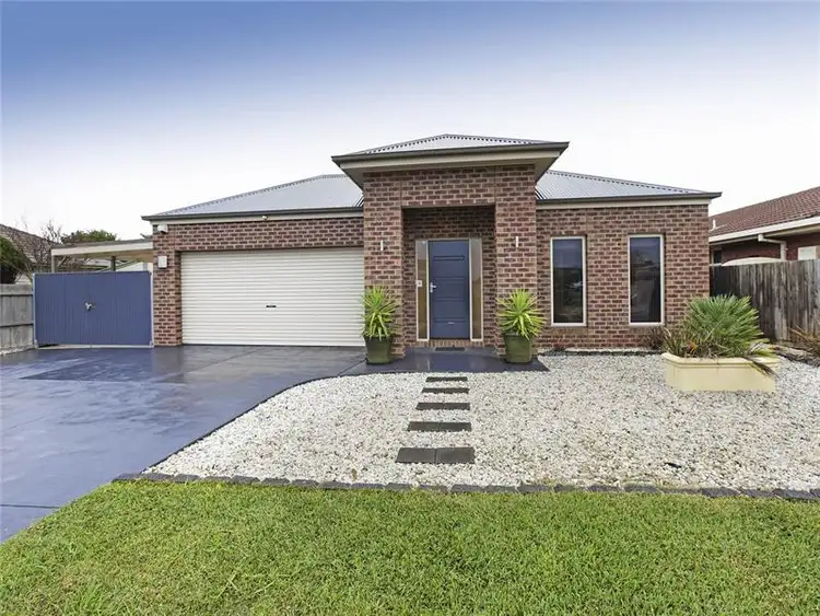 19 Canterbury Road E, Lara VIC