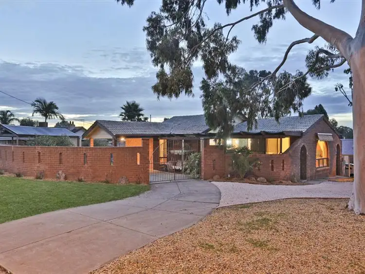 28 Joycelyn Ave, Surrey Downs SA