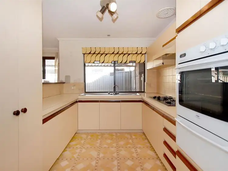 Fourth view of Homely villa listing, 13/26 Earlston Way, Booragoon WA