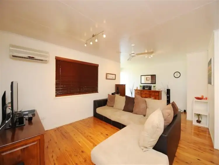 19 Dalton St, Clinton QLD
