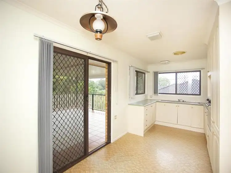 Fifth view of Homely house listing, 26 Santley St, Mount Gravatt QLD