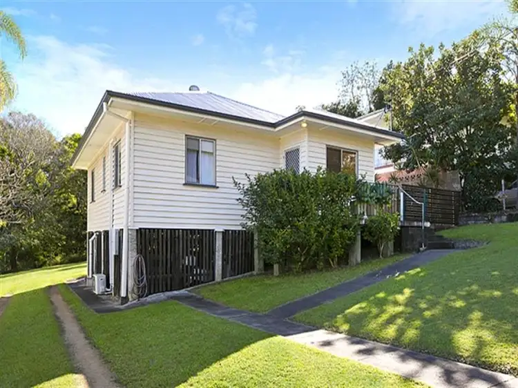 14 Walter St, Toowong QLD