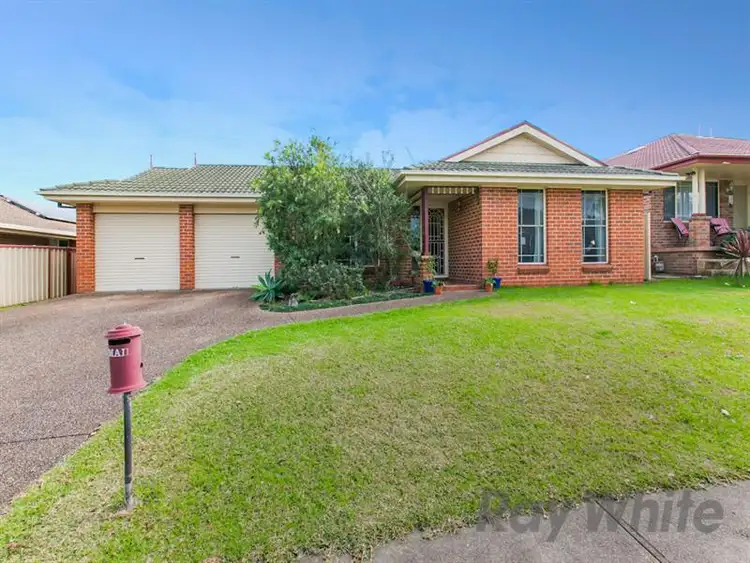 15 Decora Cres, Warabrook NSW