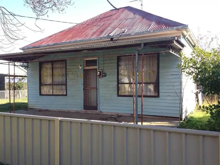 83 Michie, Elmore VIC