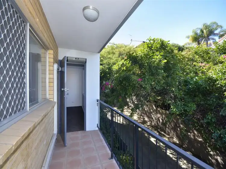 Sixth view of Homely unit listing, 6/24 Crescent Rd, Hamilton QLD