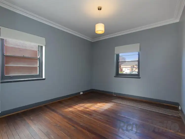 Fifth view of Homely unit listing, 14/76 Parkway Ave, Cooks Hill NSW