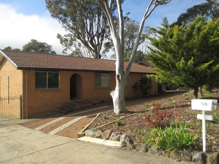 126 Learmonth Dr