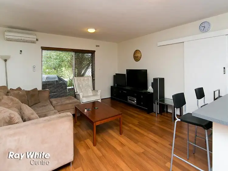 Second view of Homely unit listing, 2/122 Albert St, Osborne Park WA