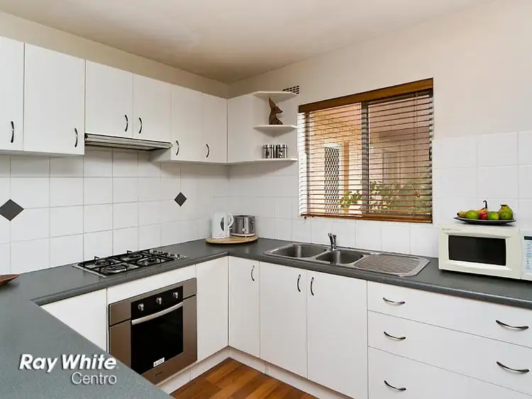 Fourth view of Homely unit listing, 2/122 Albert St, Osborne Park WA