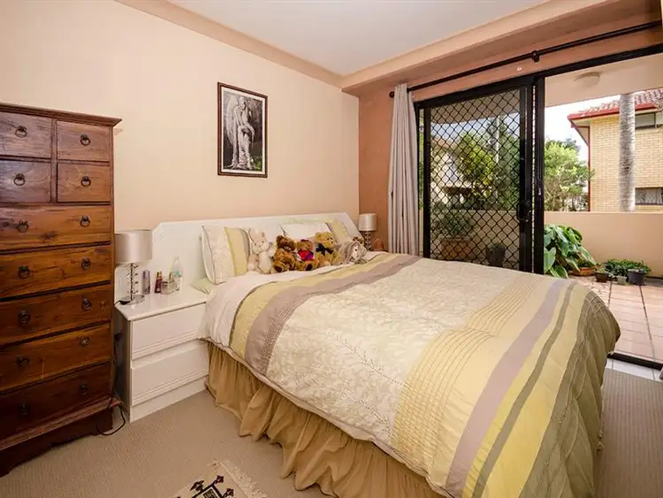 Sixth view of Homely unit listing, 1/28 Little Norman St, Southport QLD