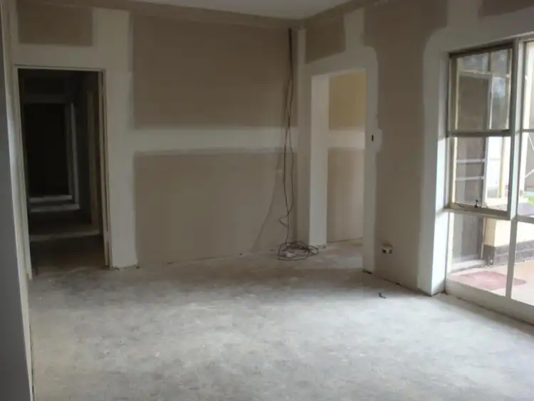 Fifth view of Homely house listing, 10 Mclean Ct, Elizabeth Park SA