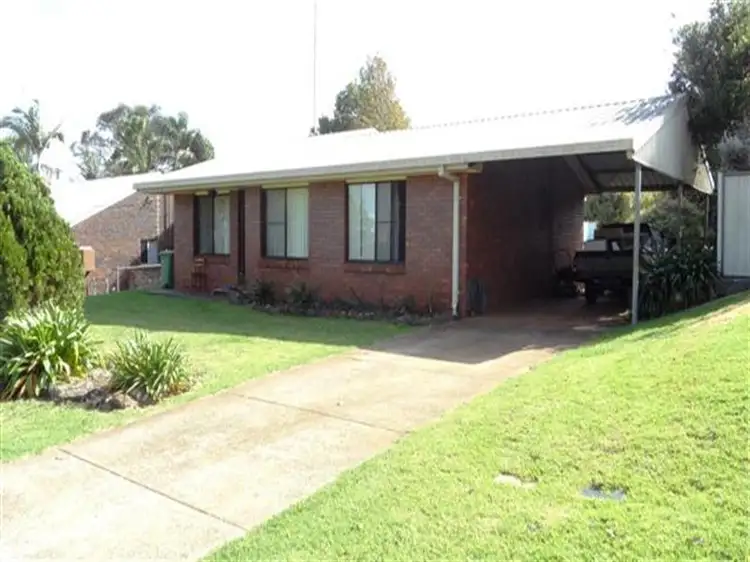 17 Poinciana St, Newtown QLD