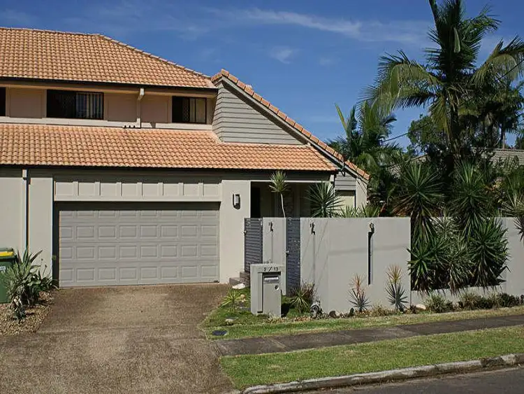 2/13 Thelma Ave, Biggera Waters QLD