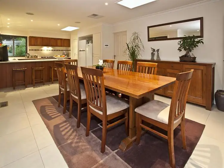 Fifth view of Homely house listing, 6 Penhurst Ct, Glen Waverley VIC