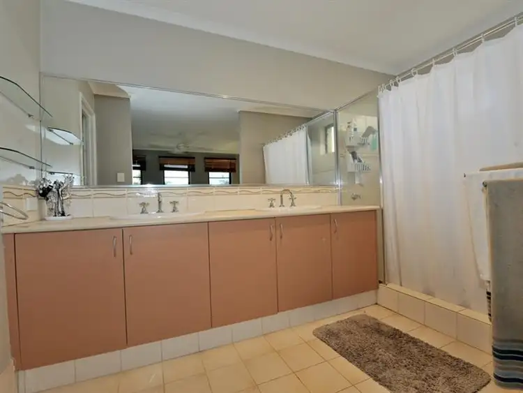 Fifth view of Homely house listing, 4 Bidstrup Ct, Rockingham WA