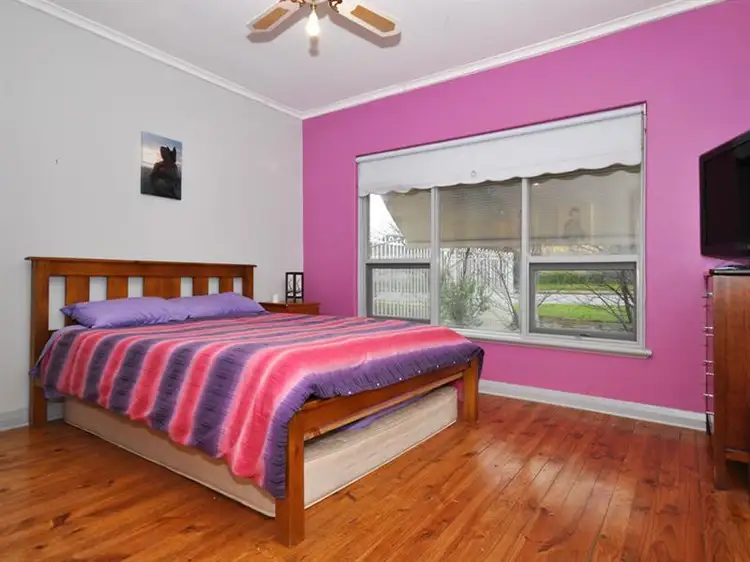 Fifth view of Homely house listing, 17 Vine St, Morphett Vale SA