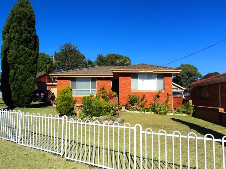 Second view of Homely house listing, 30 Malin Rd, Oak Flats NSW