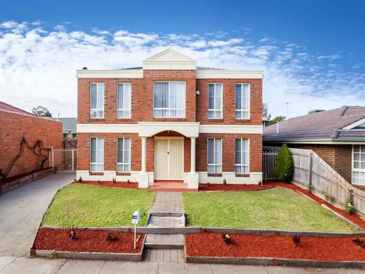 2 Gresswell Park Dr, Watsonia VIC
