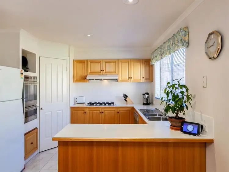 Fifth view of Homely house listing, 2 Gresswell Park Dr, Watsonia VIC