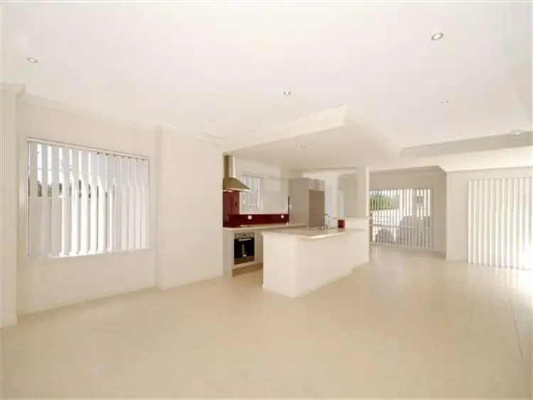 4/141-143 Hutton Rd, The Entrance North NSW