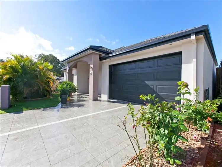 25 Caswell Cres, Redland Bay QLD