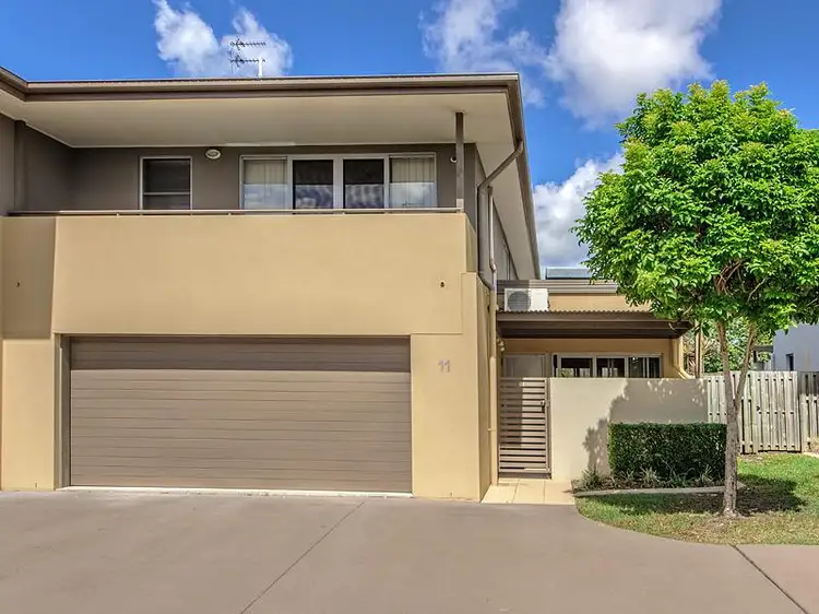 11 Benowa Rise.  215 Benowa Rd, Benowa QLD