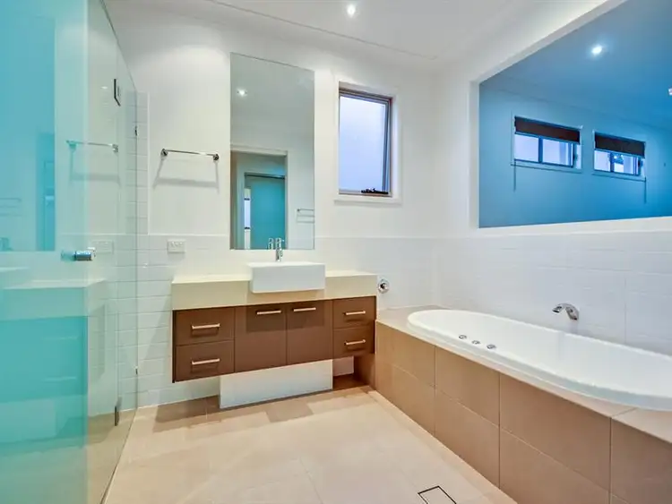 Sixth view of Homely townhouse listing, 14-26/30 Oakview Cct, Brookwater QLD